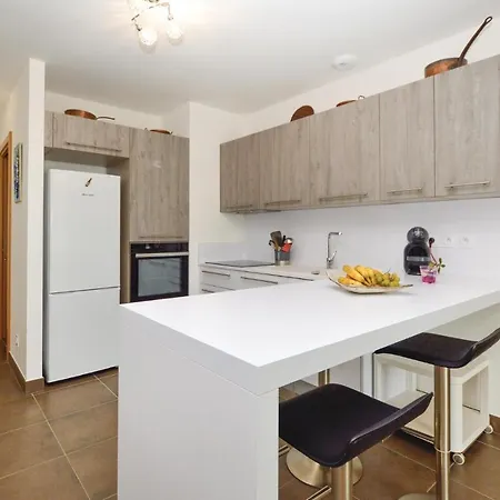 Apartment Stunning In Oletta W/ 2 Bedrooms And Wifi Oletta (Corsica)