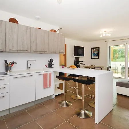 Stunning In Oletta W/ 2 Bedrooms And Wifi
