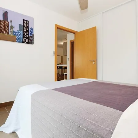 Stunning In Oletta W/ 2 Bedrooms And Wifi Lejlighed *