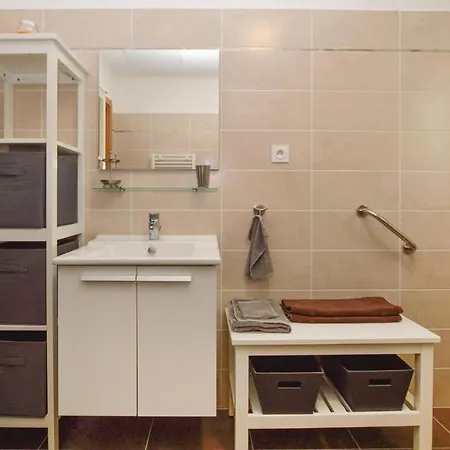Lejlighed Stunning In Oletta W/ 2 Bedrooms And Wifi